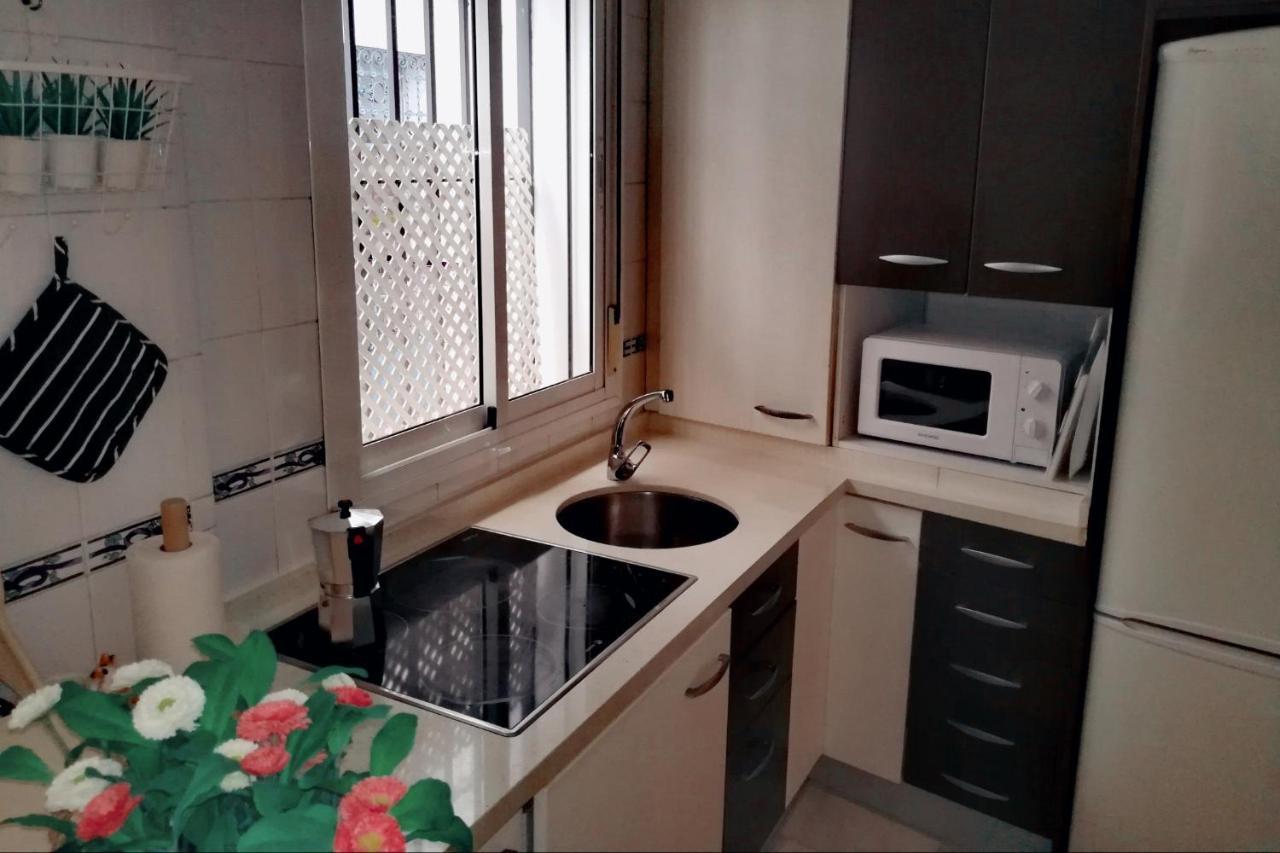Apartamento San Luis. Plaza De Parking Gratis!!! Σεβίλλη Εξωτερικό φωτογραφία